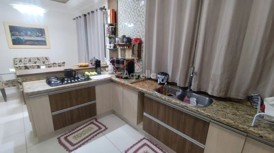 Foto 2 de Casa com 3 quartos à venda, 300m2 em Parque Jardim Murayama, Mogi Mirim - SP