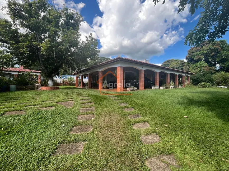 Chácara com 3 quartos à venda, 5000m2 em Chácara Ouro Preto, Mogi Guacu - SP - imagem 2 Foto 2 de Chácara com 3 quartos à venda, 5000m2 em Chácara Ouro Preto, Mogi Guacu - SP