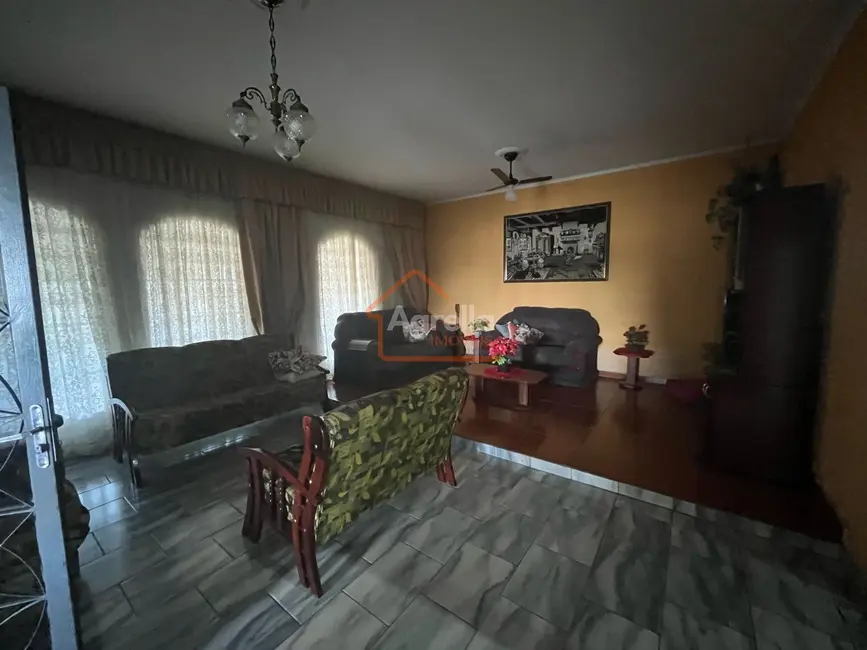 Chácara com 3 quartos à venda, 5000m2 em Chácara Ouro Preto, Mogi Guacu - SP - imagem 4 Foto 4 de Chácara com 3 quartos à venda, 5000m2 em Chácara Ouro Preto, Mogi Guacu - SP