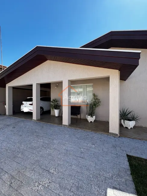 Foto 2 de Casa com 3 quartos à venda, 360m2 em Parque Residencial Cambuí, Mogi Guacu - SP