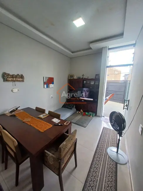 Foto 2 de Casa com 2 quartos à venda, 158m2 em Mogi Guacu - SP