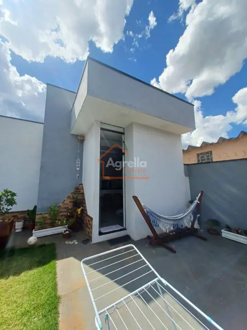 Foto 1 de Casa com 2 quartos à venda, 158m2 em Mogi Guacu - SP