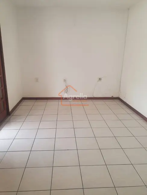 Foto 2 de Casa com 2 quartos à venda, 200m2 em Jardim Igaçaba, Mogi Guacu - SP