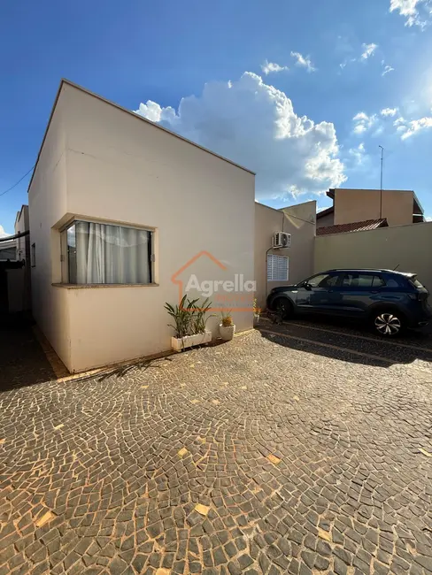 Foto 1 de Casa com 3 quartos à venda, 200m2 em Loteamento Morro Amarelo, Mogi Guacu - SP