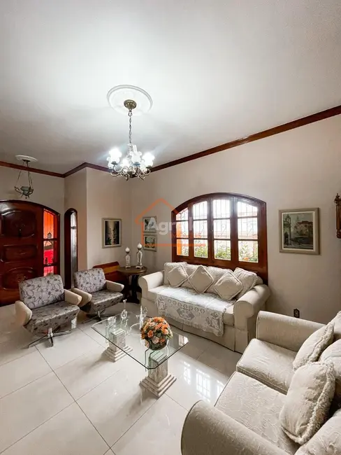 Foto 3 de Casa com 3 quartos à venda, 263m2 em Jardim Bi-Centenário, Mogi Mirim - SP