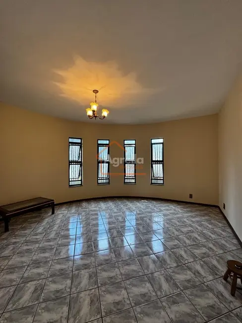 Foto 8 de Casa de Condomínio com 3 quartos à venda, 190m2 em Parque do Estado II, Mogi Mirim - SP