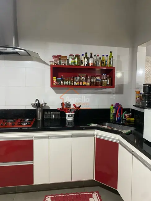 Foto 2 de Casa com 3 quartos à venda, 140m2 em Jardim Santa Marta, Mogi Guacu - SP