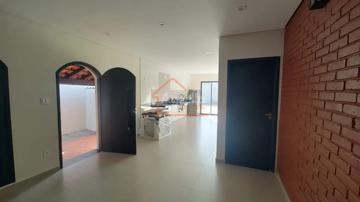 Foto 2 de Casa com 3 quartos à venda, 177m2 em Jardim Longatto, Mogi Mirim - SP