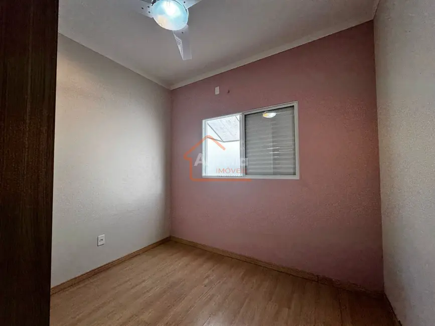 Foto 11 de Casa com 3 quartos à venda, 360m2 em Jardim Patrícia, Mogi Mirim - SP