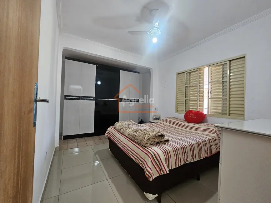 Foto 8 de Casa com 2 quartos à venda, 300m2 em Jardim Flamboyant, Mogi Mirim - SP