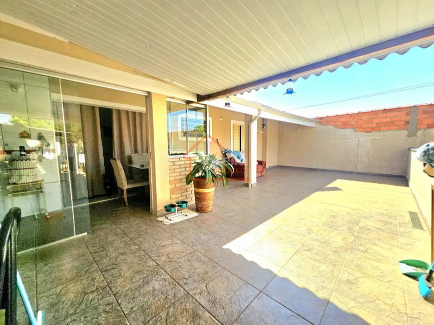 Foto 1 de Casa com 2 quartos à venda, 300m2 em Jardim Flamboyant, Mogi Mirim - SP