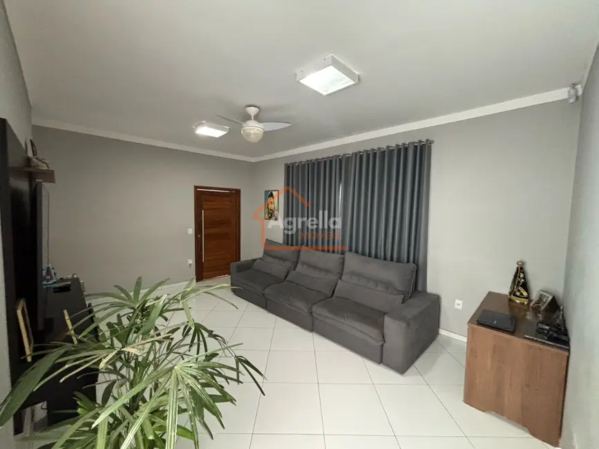 Foto 2 de Casa com 2 quartos à venda, 139m2 em Jardim Alto do Mirante, Mogi Mirim - SP