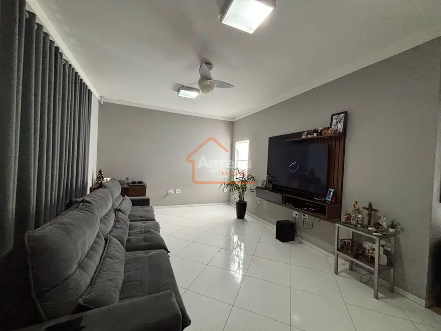 Foto 1 de Casa com 2 quartos à venda, 139m2 em Jardim Alto do Mirante, Mogi Mirim - SP