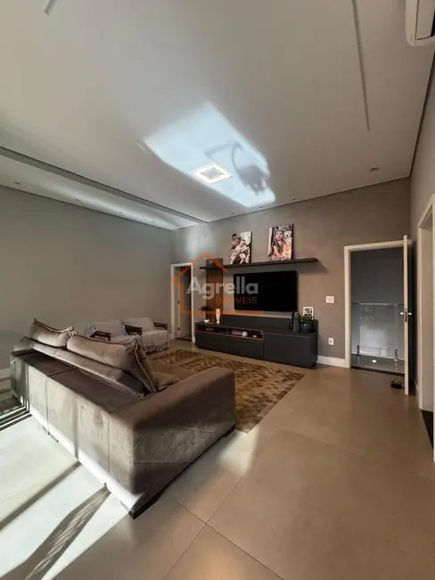 Foto 6 de Casa de Condomínio com 4 quartos à venda, 324m2 em Residencial Village da Serra, Mogi Guacu - SP