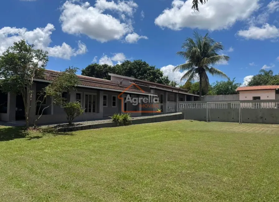 Foto 2 de Chácara com 3 quartos à venda, 300m2 em Estiva Gerbi - SP