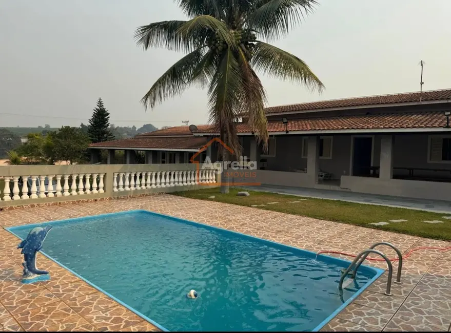 Foto 1 de Chácara com 3 quartos à venda, 300m2 em Estiva Gerbi - SP