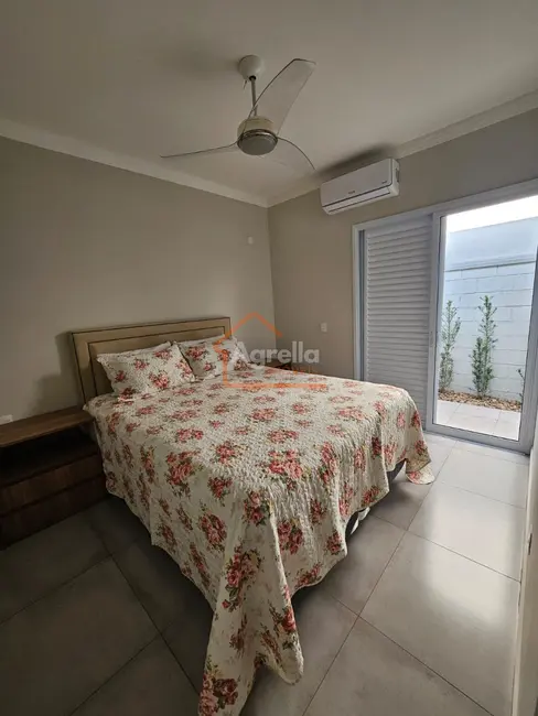 Foto 3 de Casa de Condomínio com 3 quartos à venda, 155m2 em Estiva Gerbi - SP