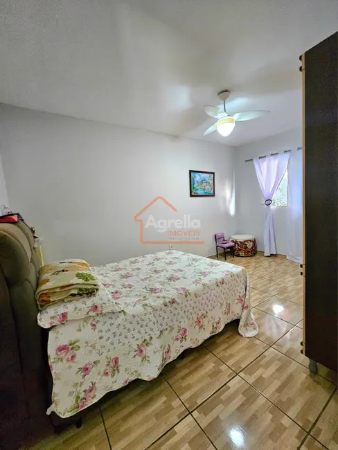 Casa com 4 quartos à venda, 300m2 em Jardim Copacabana, Mogi Mirim - SP - imagem 9 Foto 9 de Casa com 4 quartos à venda, 300m2 em Jardim Copacabana, Mogi Mirim - SP