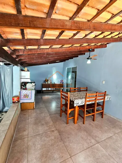 Casa com 4 quartos à venda, 300m2 em Jardim Copacabana, Mogi Mirim - SP - imagem 3 Foto 3 de Casa com 4 quartos à venda, 300m2 em Jardim Copacabana, Mogi Mirim - SP