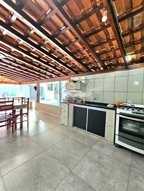 Casa com 4 quartos à venda, 300m2 em Jardim Copacabana, Mogi Mirim - SP - imagem 4 Foto 4 de Casa com 4 quartos à venda, 300m2 em Jardim Copacabana, Mogi Mirim - SP