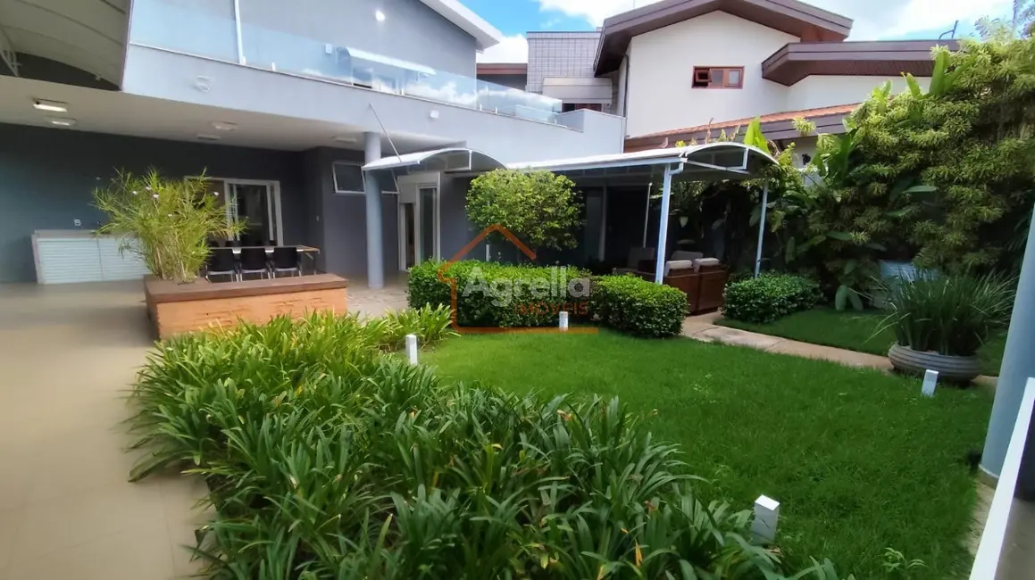 Foto 2 de Casa de Condomínio com 5 quartos à venda, 600m2 em Mogi Guacu - SP