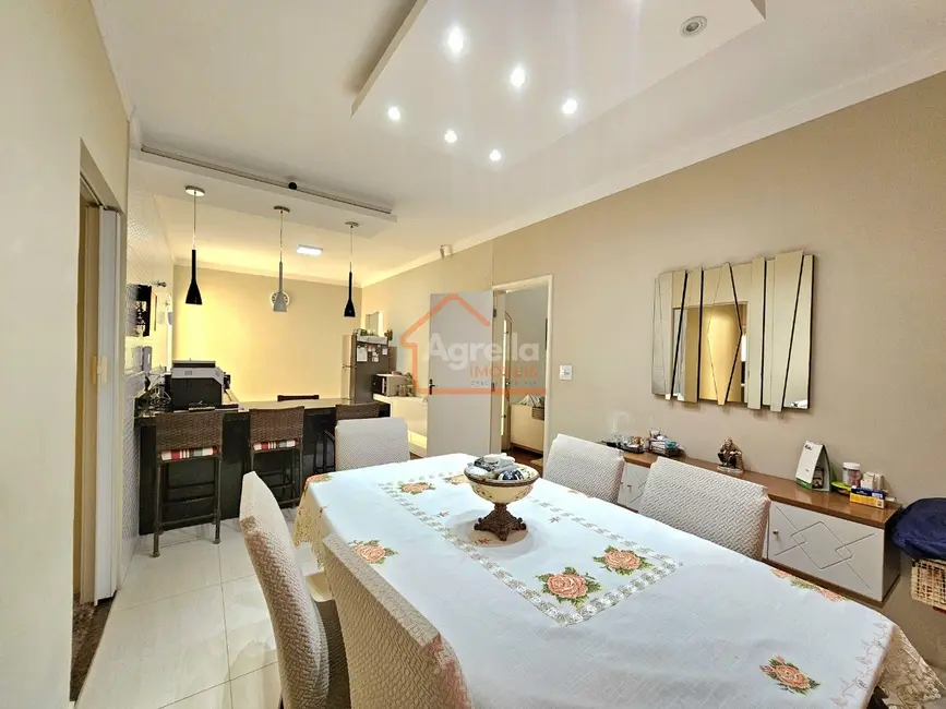 Foto 3 de Casa com 3 quartos à venda, 250m2 em Vila São José, Mogi Mirim - SP