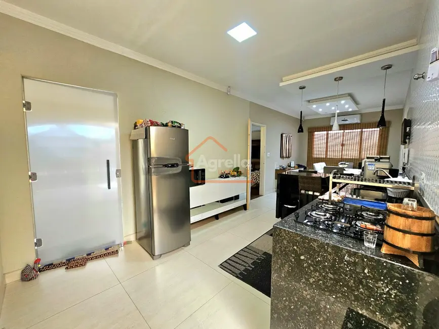 Foto 4 de Casa com 3 quartos à venda, 250m2 em Vila São José, Mogi Mirim - SP