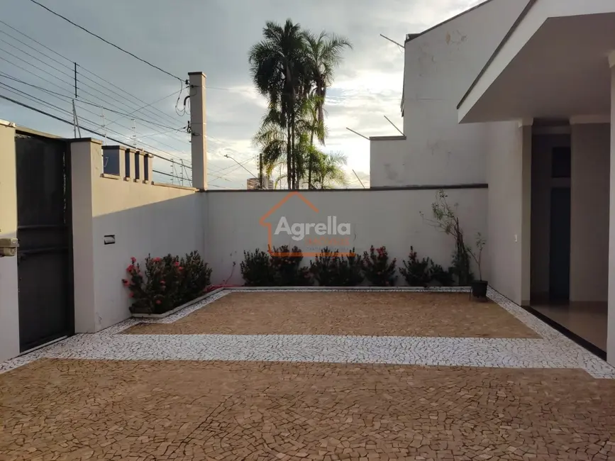 Foto 2 de Casa com 3 quartos à venda, 360m2 em Chácara do Ouro, Mogi Guacu - SP