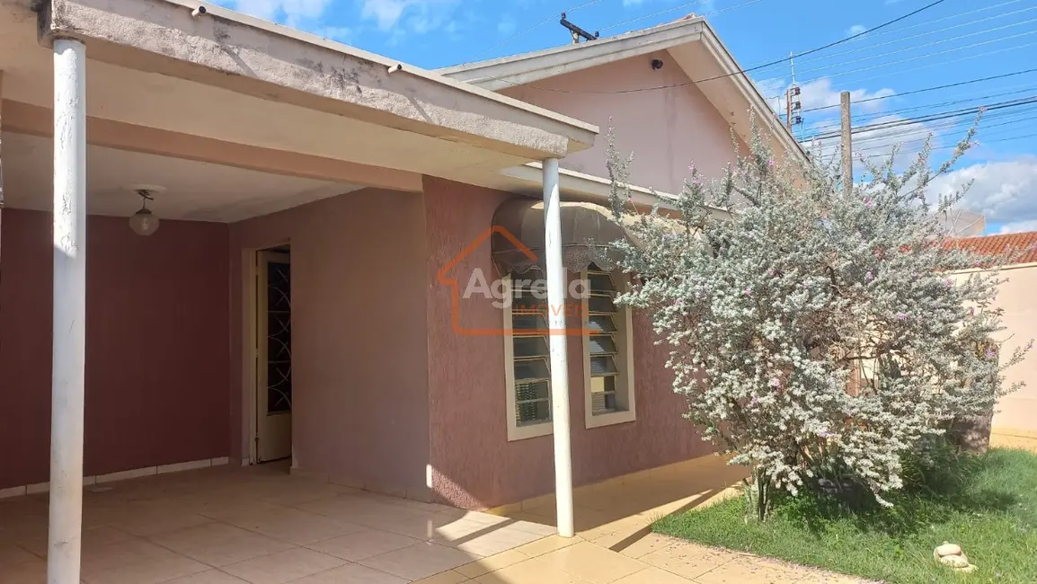 Foto 2 de Casa com 4 quartos à venda, 286m2 em Loteamento Cidade Nova Mogi-Guaçu, Mogi Guacu - SP