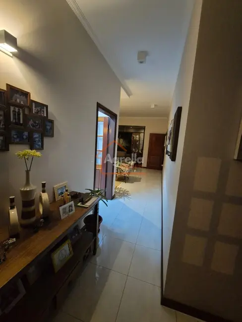 Foto 5 de Casa com 3 quartos à venda, 300m2 em Jardim Jacira, Mogi Guacu - SP