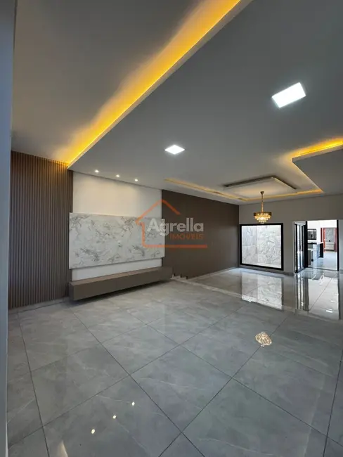 Foto 9 de Casa de Condomínio com 3 quartos à venda, 332m2 em Estiva Gerbi - SP