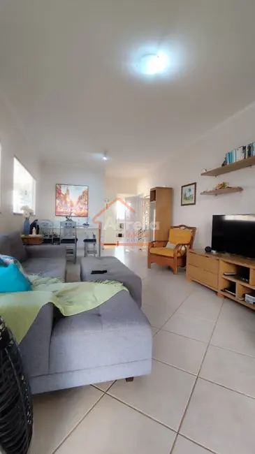 Foto 3 de Casa com 3 quartos à venda, 168m2 em Jardim Patrícia, Mogi Mirim - SP