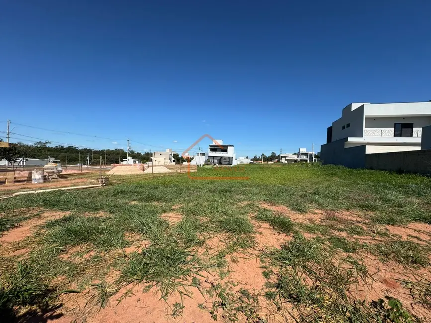 Foto 1 de Terreno / Lote à venda, 200m2 em Mogi Mirim - SP
