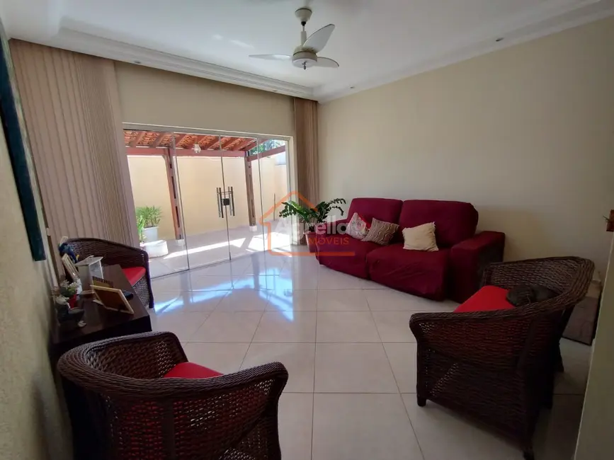 Foto 2 de Casa com 3 quartos à venda, 160m2 em Jardim Itapema, Mogi Mirim - SP