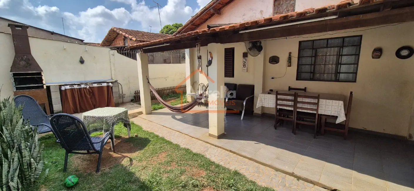 Foto 1 de Casa com 3 quartos à venda, 120m2 em Mogi Guacu - SP