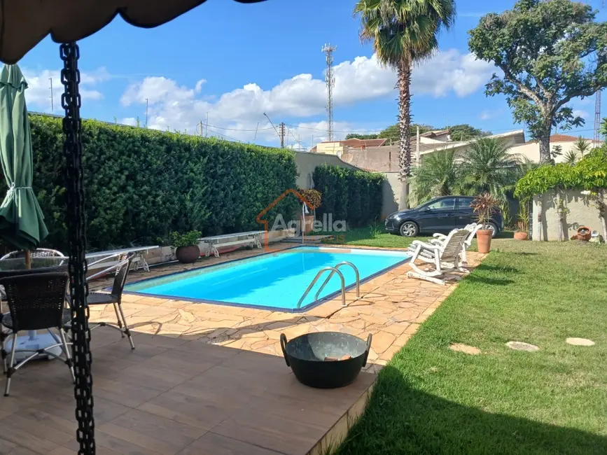 Foto 3 de Casa com 3 quartos à venda, 336m2 em Jardim Planalto Verde, Mogi Guacu - SP