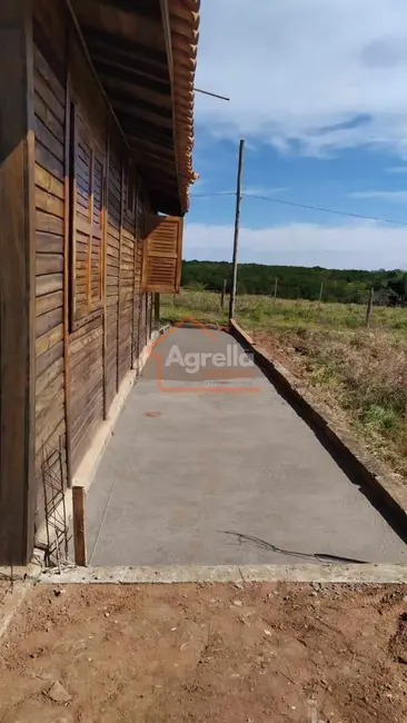Foto 4 de Chácara com 2 quartos à venda, 98m2 em Mogi Mirim - SP