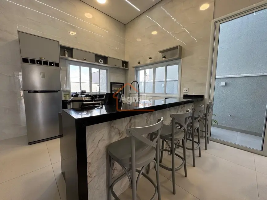 Foto 4 de Casa com 3 quartos à venda, 180m2 em Residencial do Bosque, Mogi Mirim - SP