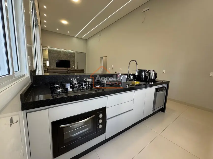 Foto 7 de Casa com 3 quartos à venda, 180m2 em Residencial do Bosque, Mogi Mirim - SP