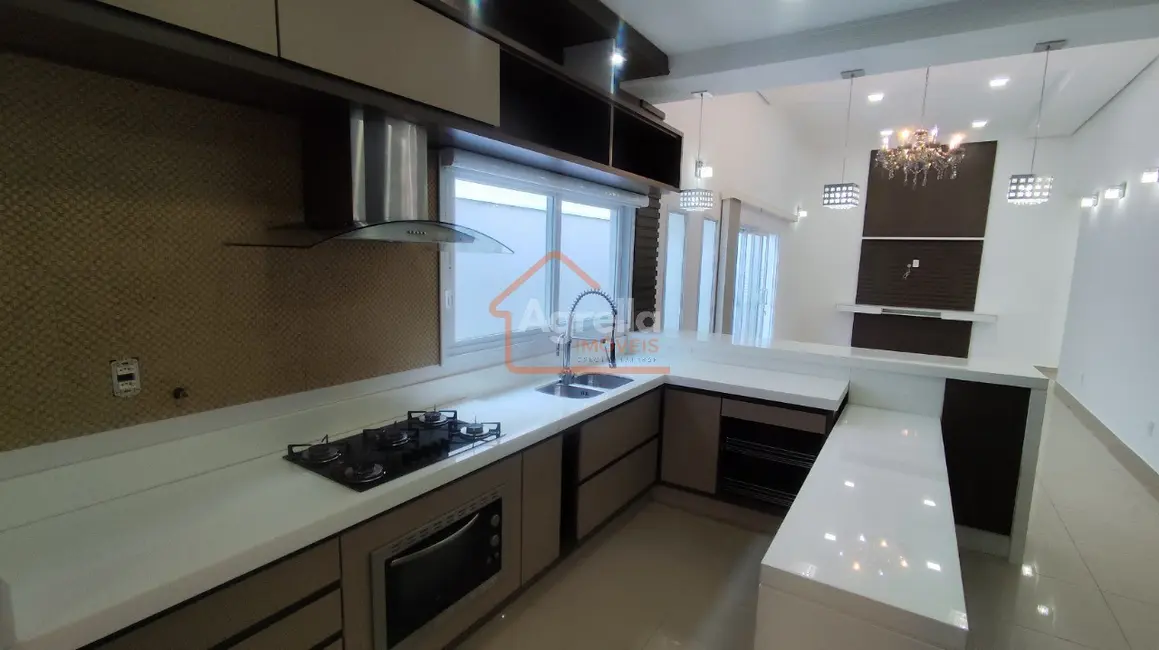 Foto 2 de Casa de Condomínio com 3 quartos à venda, 237m2 em Mogi Guacu - SP