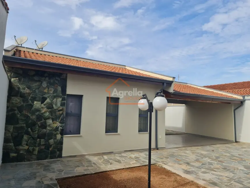 Foto 1 de Casa com 2 quartos à venda, 146m2 em Mogi Mirim - SP