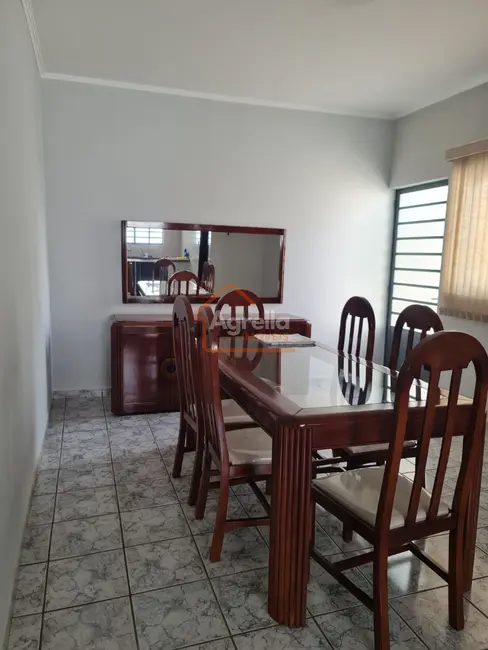 Foto 4 de Casa com 2 quartos à venda, 146m2 em Mogi Mirim - SP