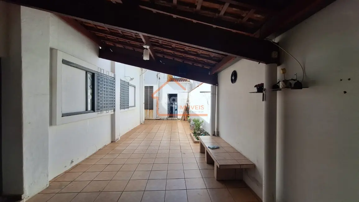 Foto 3 de Casa com 4 quartos à venda, 243m2 em Centro, Mogi Mirim - SP