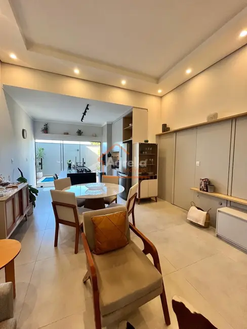 Foto 4 de Casa de Condomínio com 3 quartos à venda, 122m2 em Mogi Mirim - SP