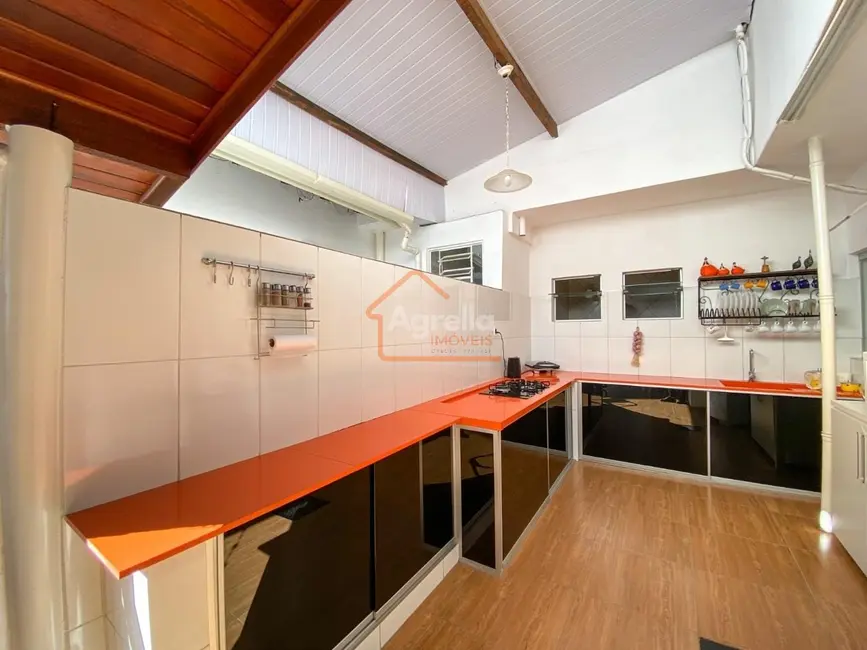 Foto 8 de Casa com 3 quartos à venda, 259m2 em Jardim Brasília, Mogi Mirim - SP