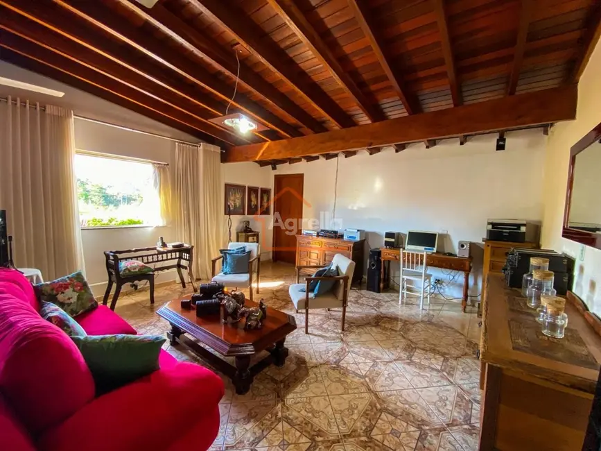 Foto 2 de Casa com 3 quartos à venda, 259m2 em Jardim Brasília, Mogi Mirim - SP