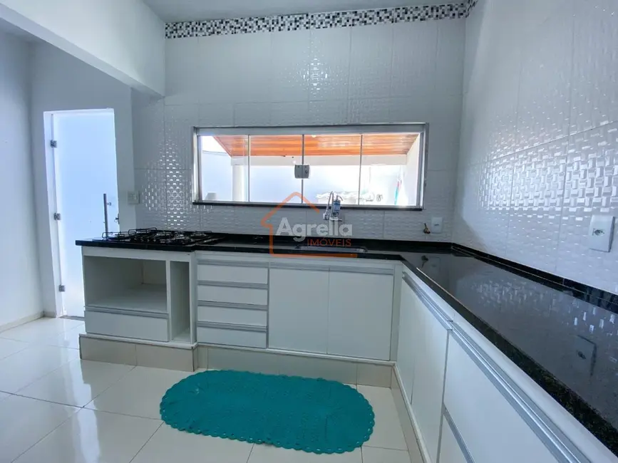 Foto 4 de Casa com 3 quartos à venda, 259m2 em Jardim Brasília, Mogi Mirim - SP