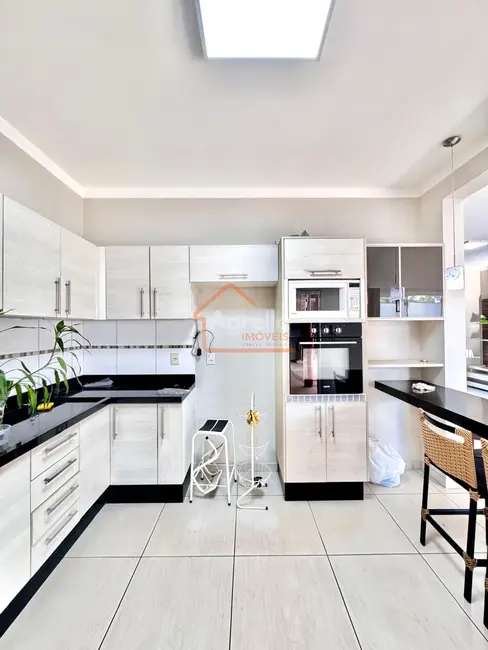 Foto 7 de Casa de Condomínio com 3 quartos à venda, 220m2 em Mogi Guacu - SP