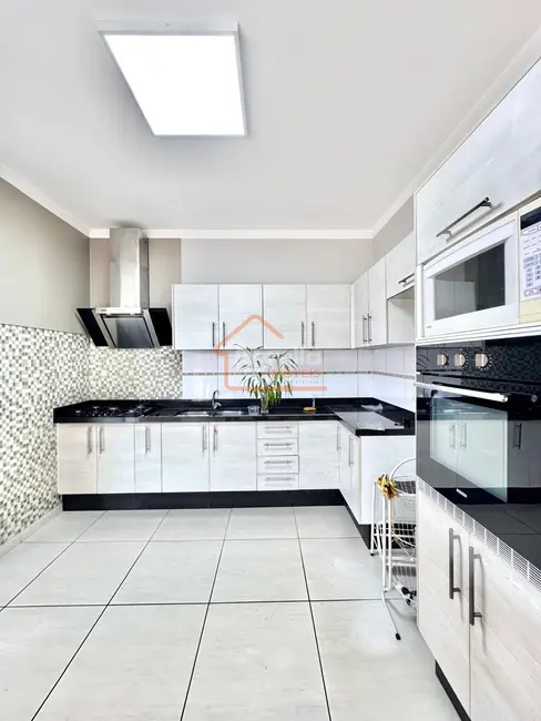 Foto 6 de Casa de Condomínio com 3 quartos à venda, 220m2 em Mogi Guacu - SP