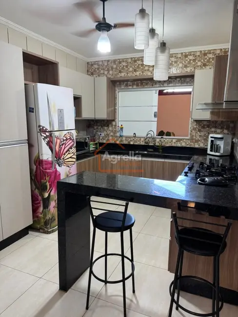 Foto 5 de Casa com 3 quartos à venda, 150m2 em Jardim Boa Vista, Mogi Guacu - SP